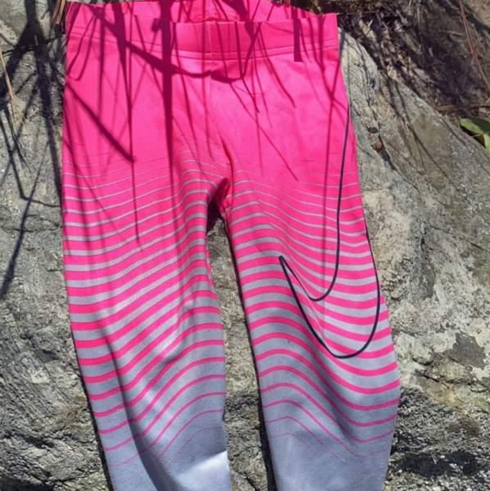 Nike sportswear toddler leggings size 2 T